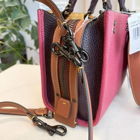 🔥NeW! Coach Rogue 20 - Picture 9 of 15